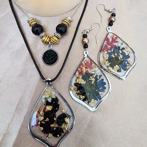 BrazenSoul Elegant Pressed Flower Resin Necklace & Earrings Set